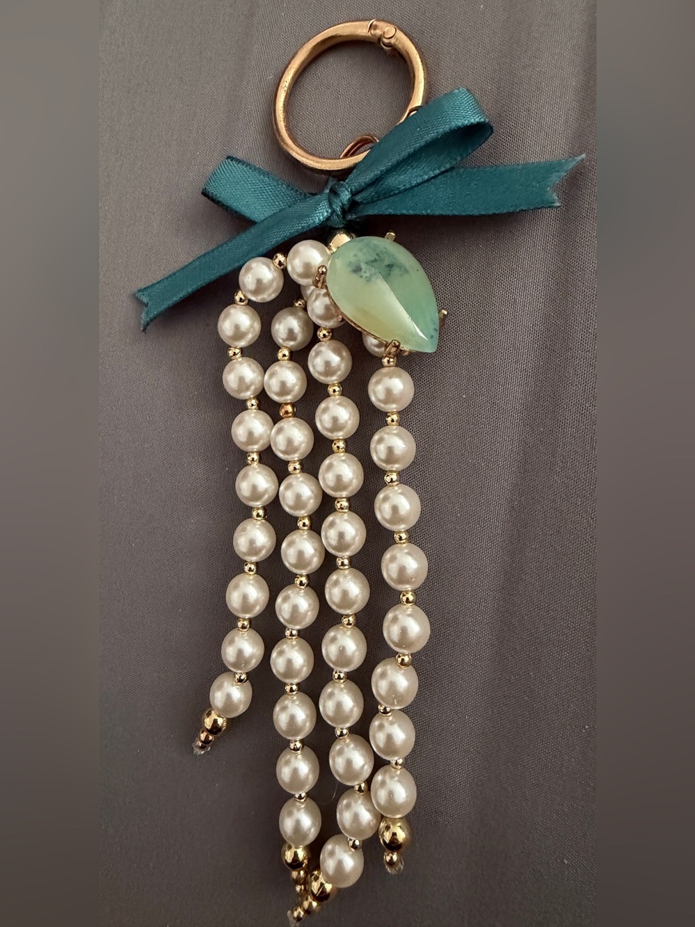 Pearl Beaded Keychain with Green Bow Like New